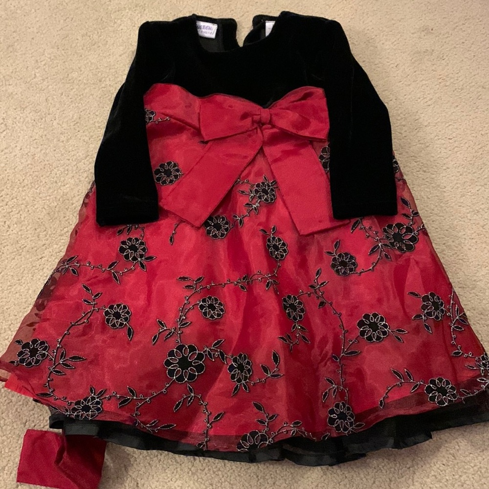 Buleberi boulevard girls dress. Size 2T